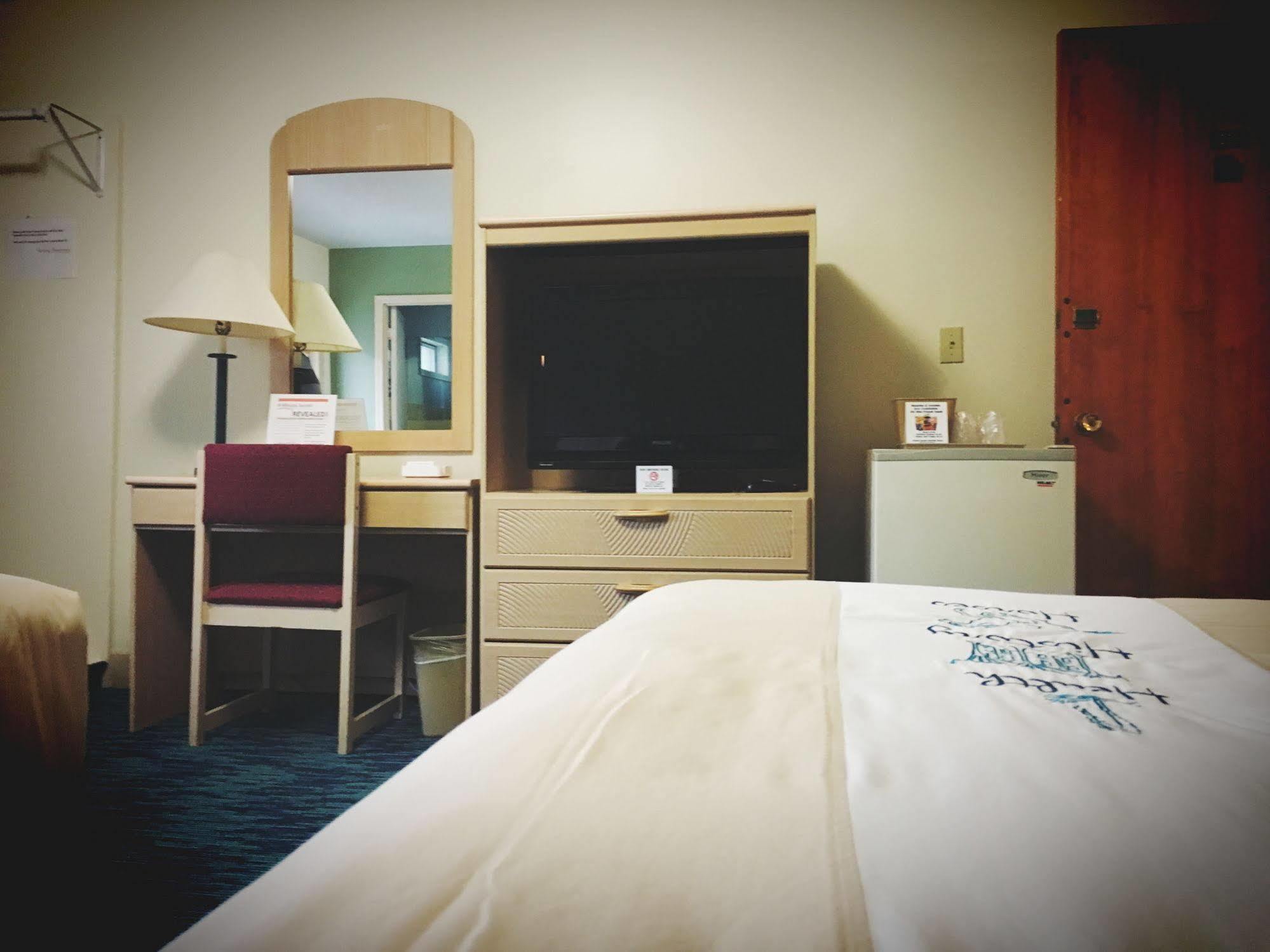 סאראטוגה ספרינגס Bluebird Spa City Motor Lodge מראה חיצוני תמונה
