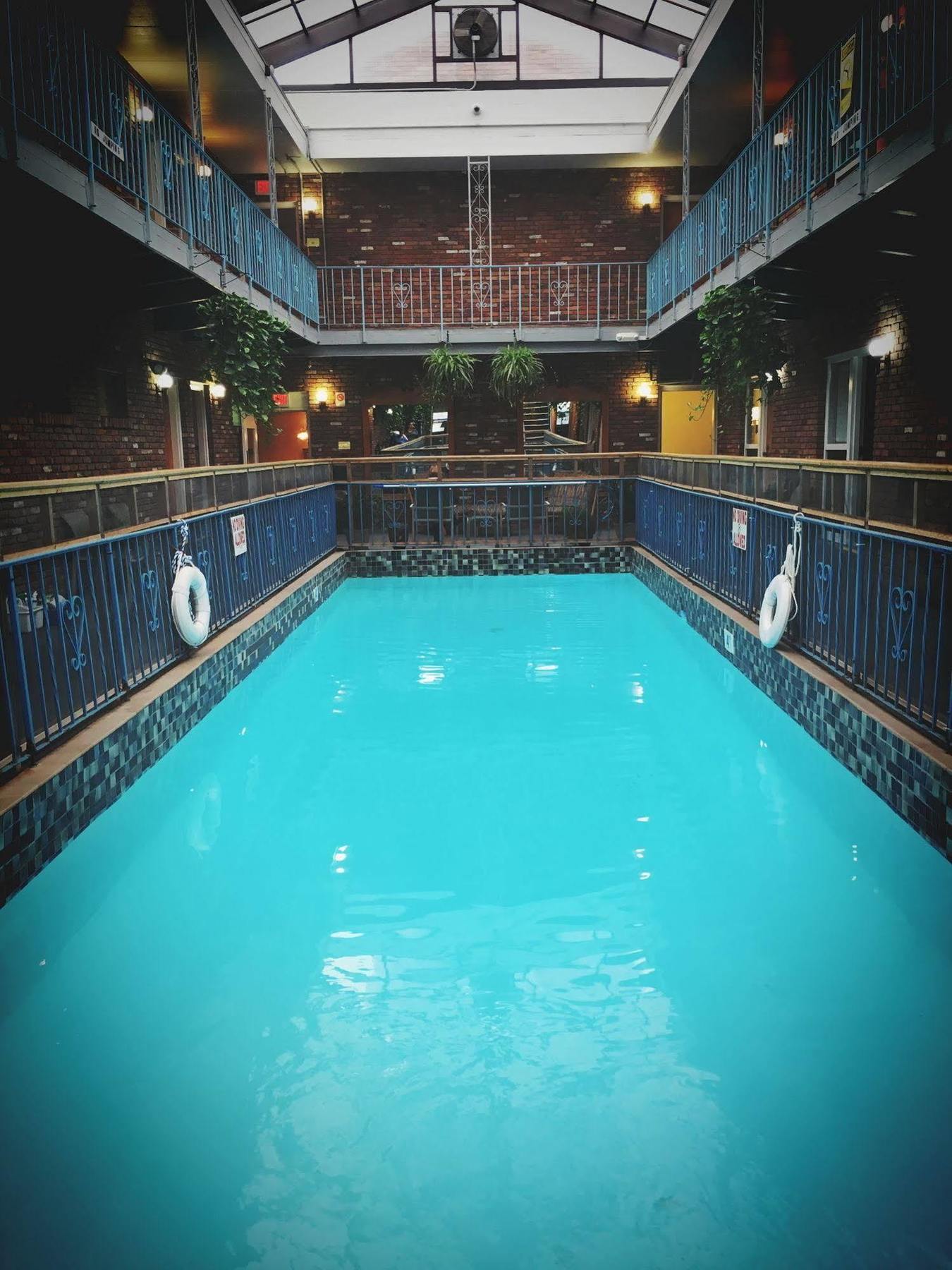 סאראטוגה ספרינגס Bluebird Spa City Motor Lodge מראה חיצוני תמונה